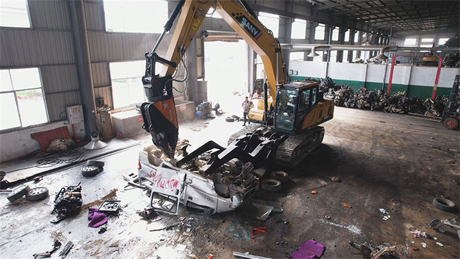 Excavator use Disassembly case3